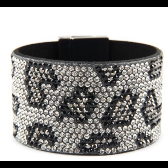 Animal Print Silver Bracelet - Picture 2 of 4